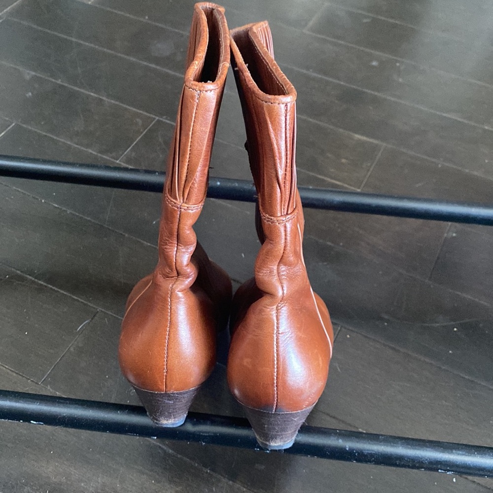 Frye Sam Bootie - Picture 4 of 10